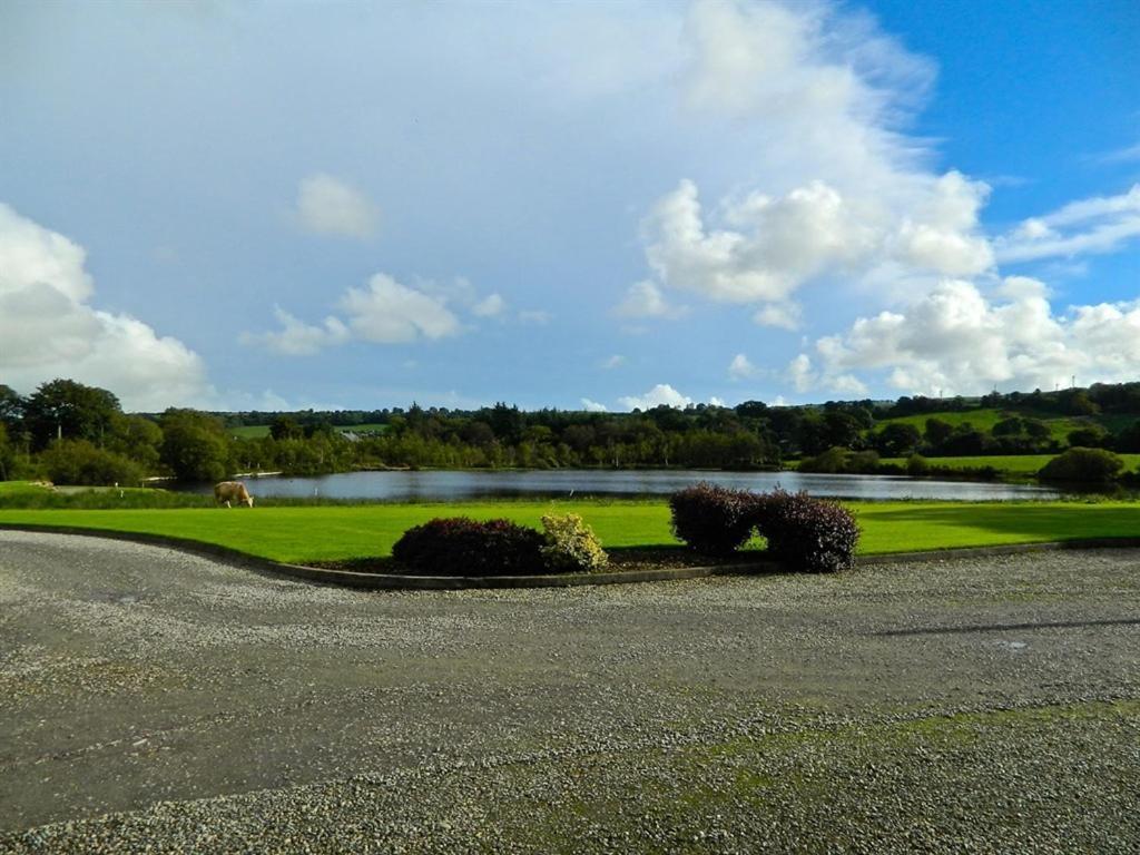 Lake House Dunmanway Eksteriør bilde